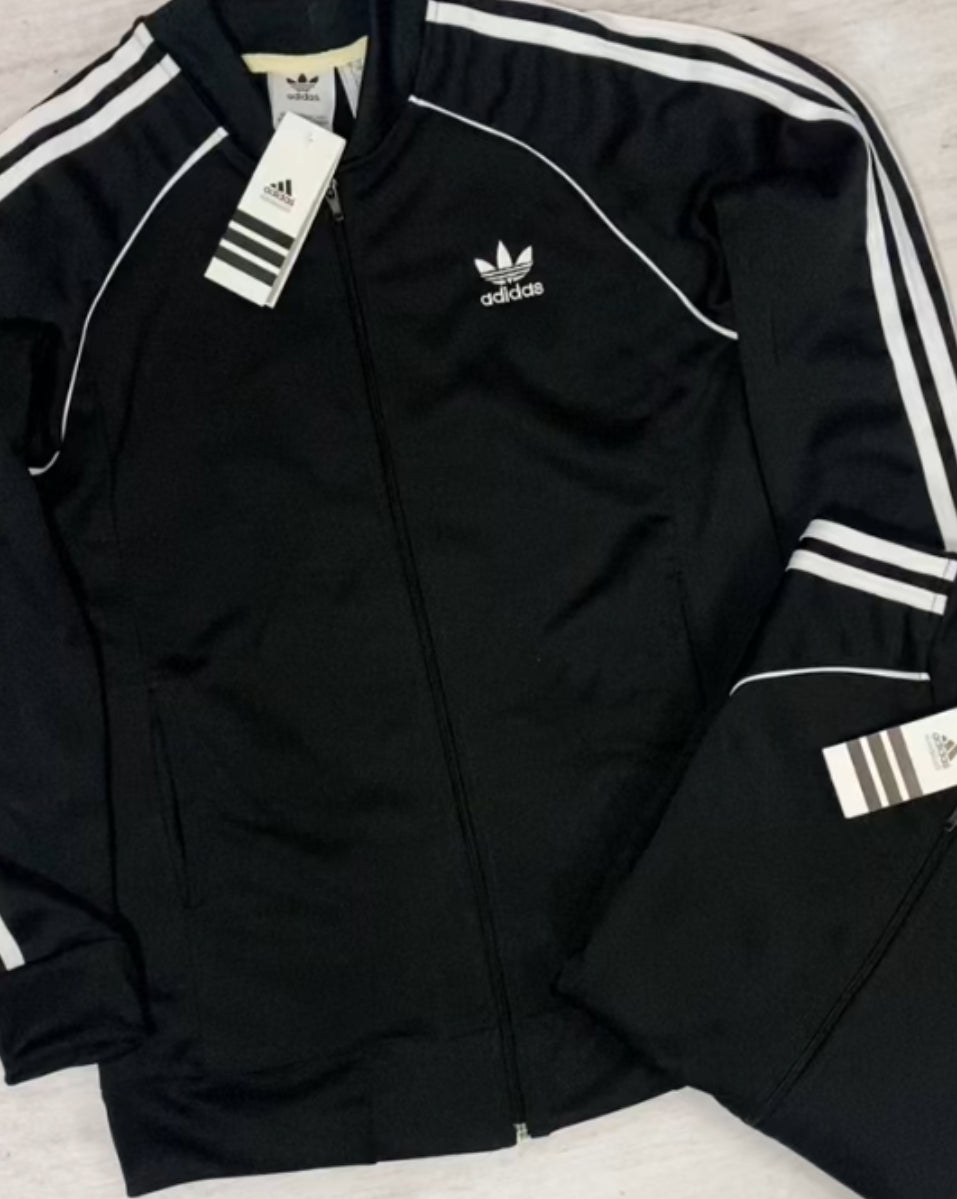 ¡OFERTA 2x1! - Campera Adidas SST + Zapatillas New Balance